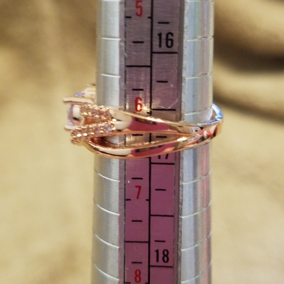 💍White Sapphire Ring💍Gold size 7 left - Picture 6 of 7